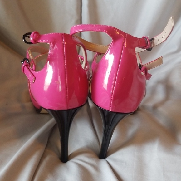 Black/Pink Worthington heels - Picture 4 of 8